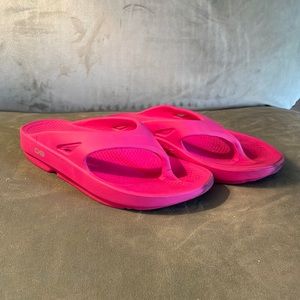 WOMEN'S OORIGINAL SANDAL